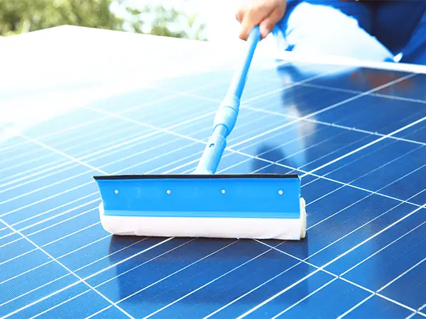 solar panel cleaning in Central West NSW